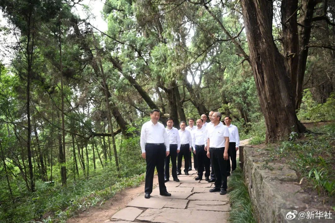 习近平在四川调查时强调 推动新时期治蜀兴川再上新台阶 奋力谱写中国式现代化四川新篇章 返京途中在陕西汉中调查