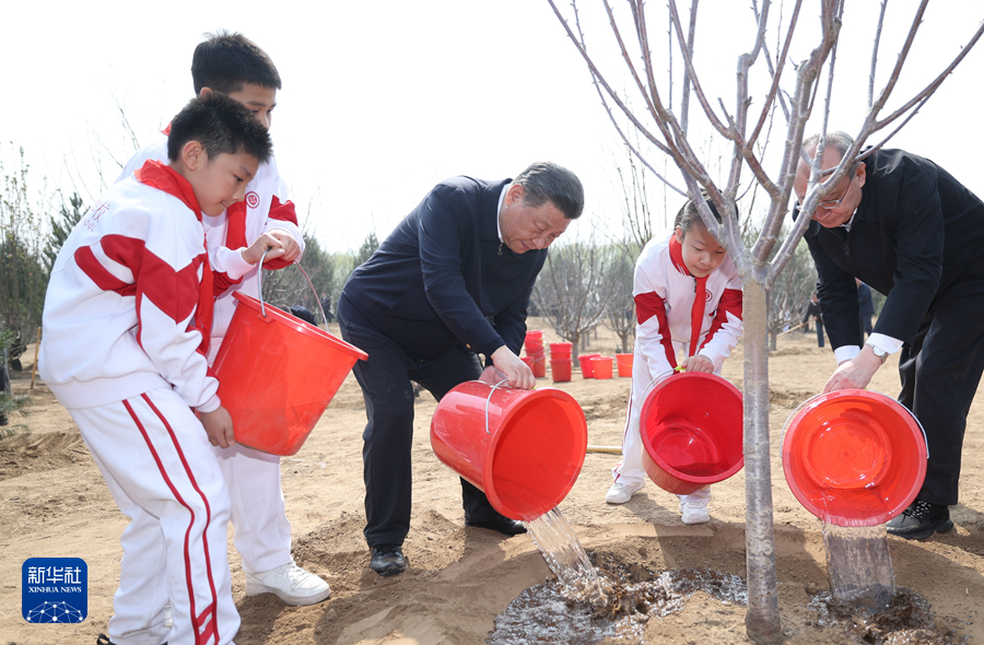 习近平在参与首都使命植树活动时强调：全民植树增绿，共建俏丽中国4.png