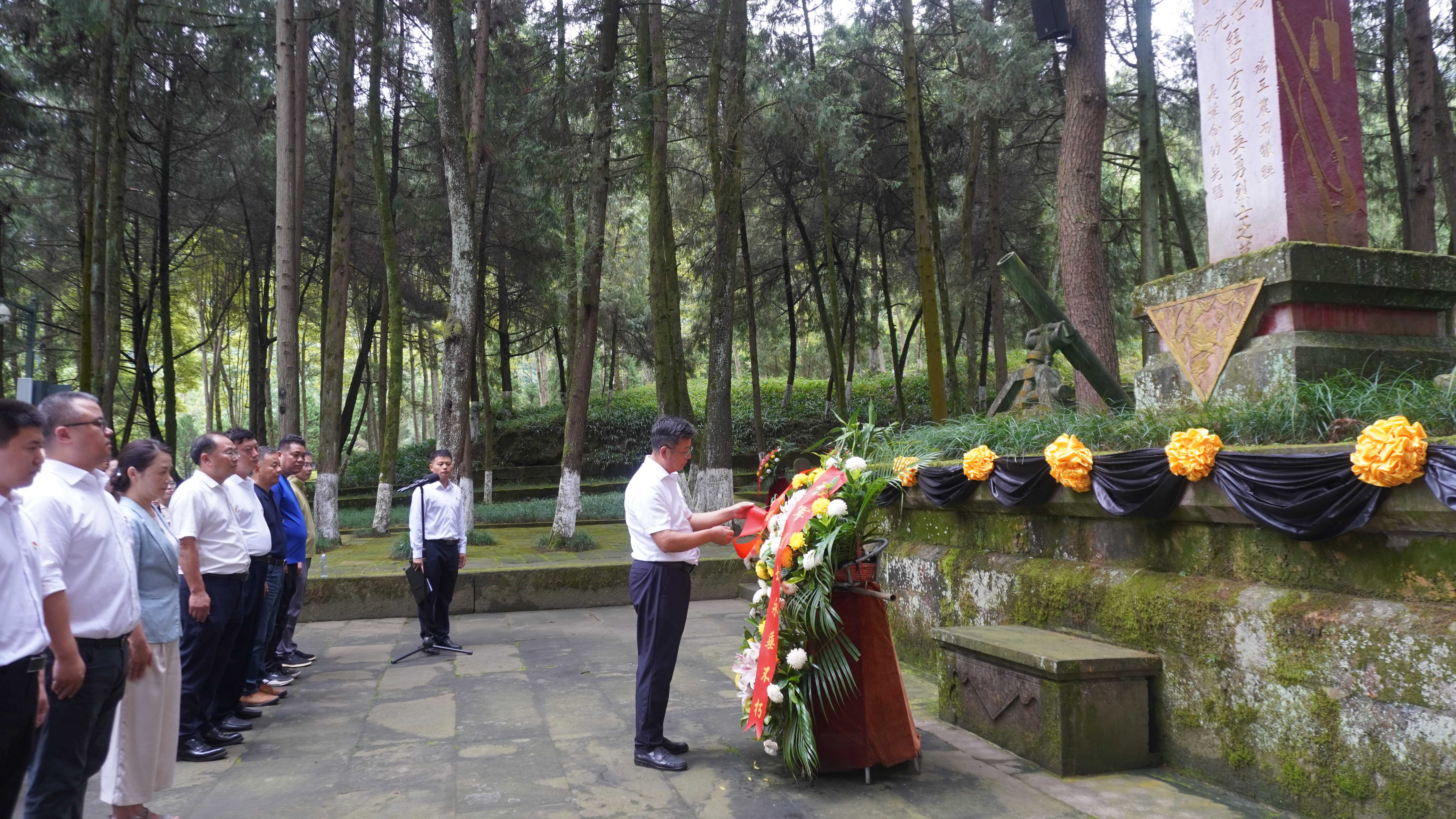 2024年6月28日美彩国际 官网党委组织参观廉政教育基地5（周娜拍摄）(1).jpg