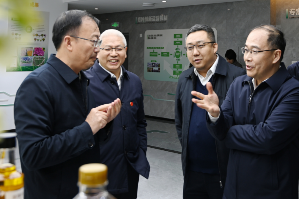 胡云在成都调研种业发展工作时强调：加快推动川种振兴 进一步提升川种高质量发展水平